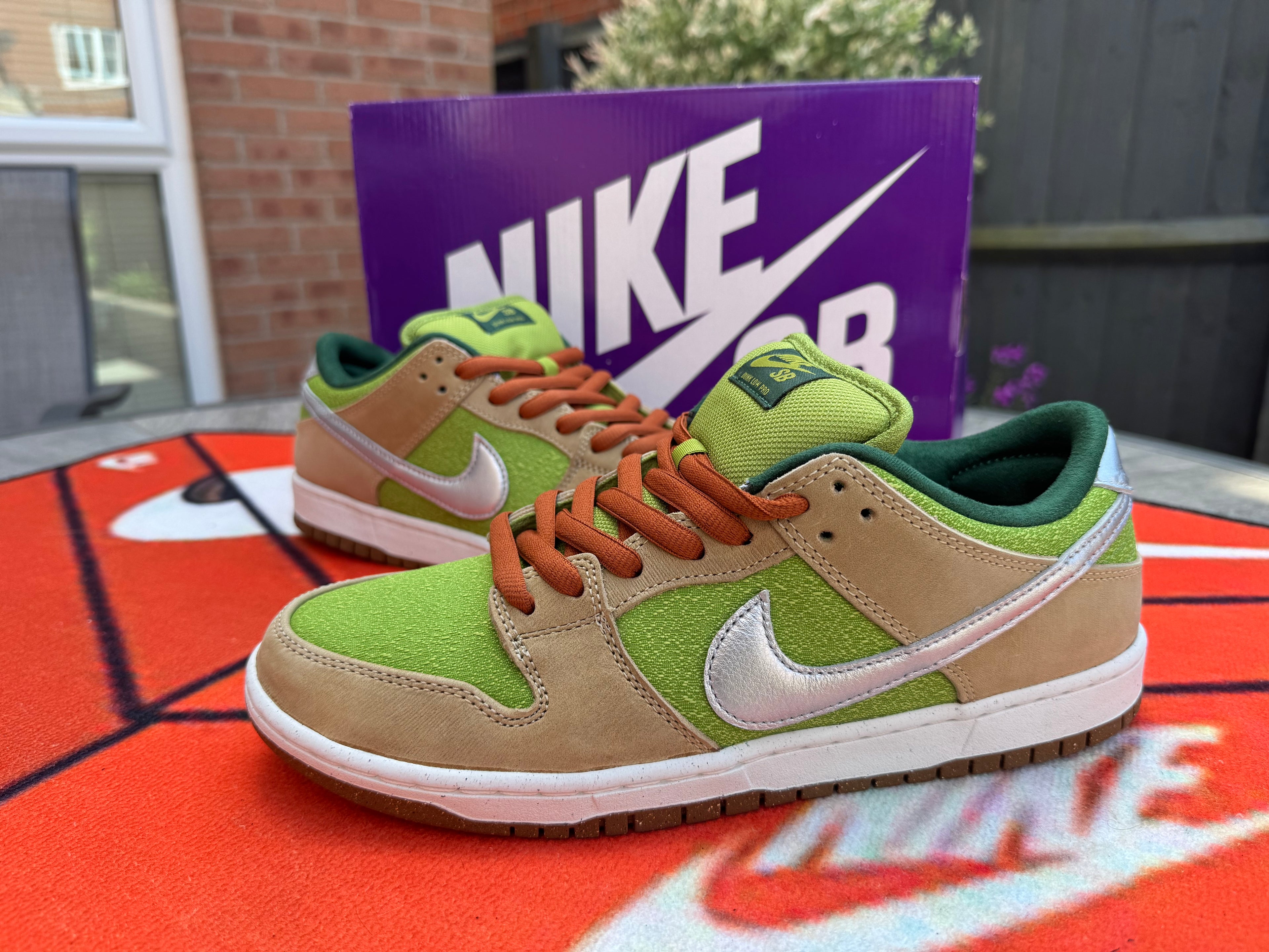 Nike Dunk Low - Escargot - UK 9.5 - *BNIB*