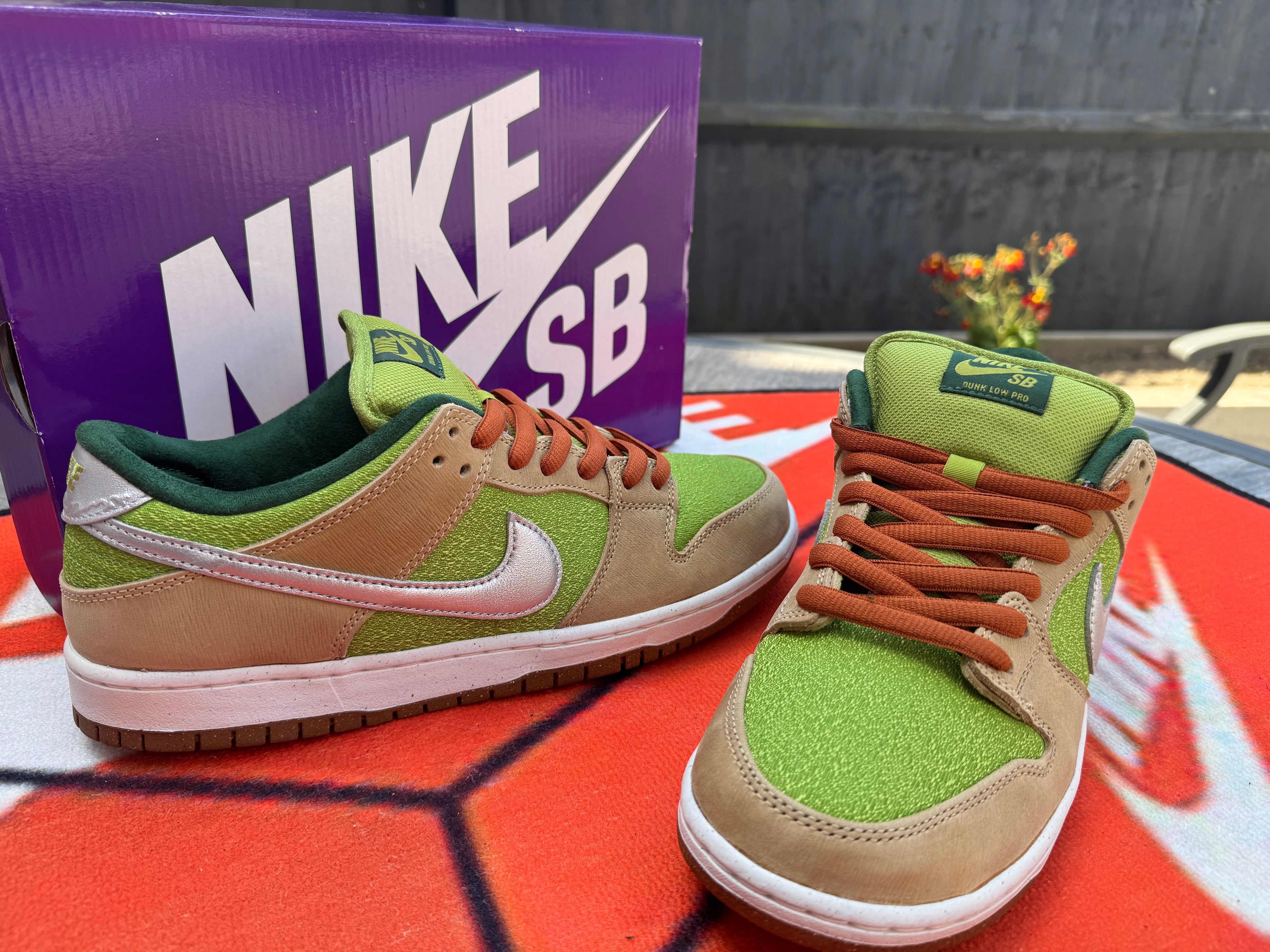 Nike Dunk Low - Escargot - UK 9.5 - *BNIB*