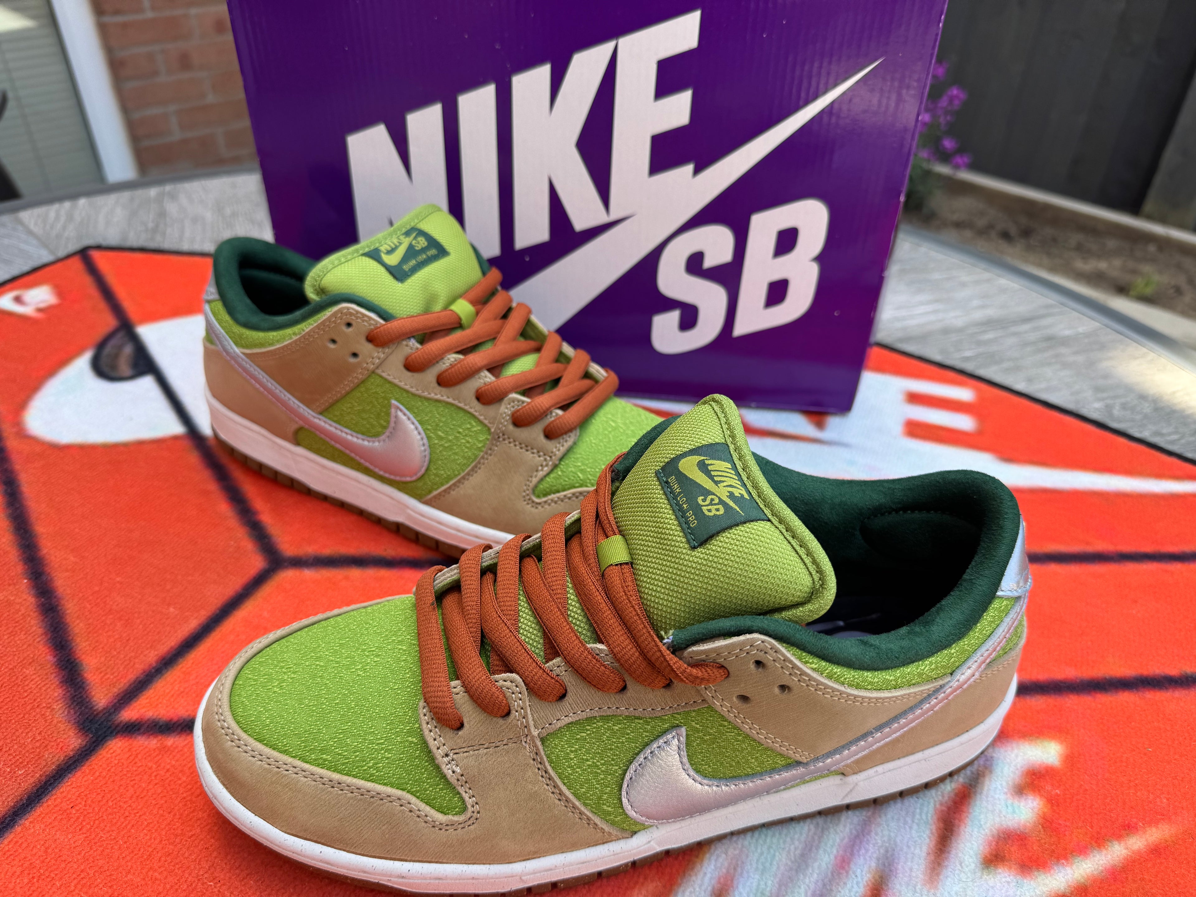 Nike Dunk Low - Escargot - UK 9.5 - *BNIB*