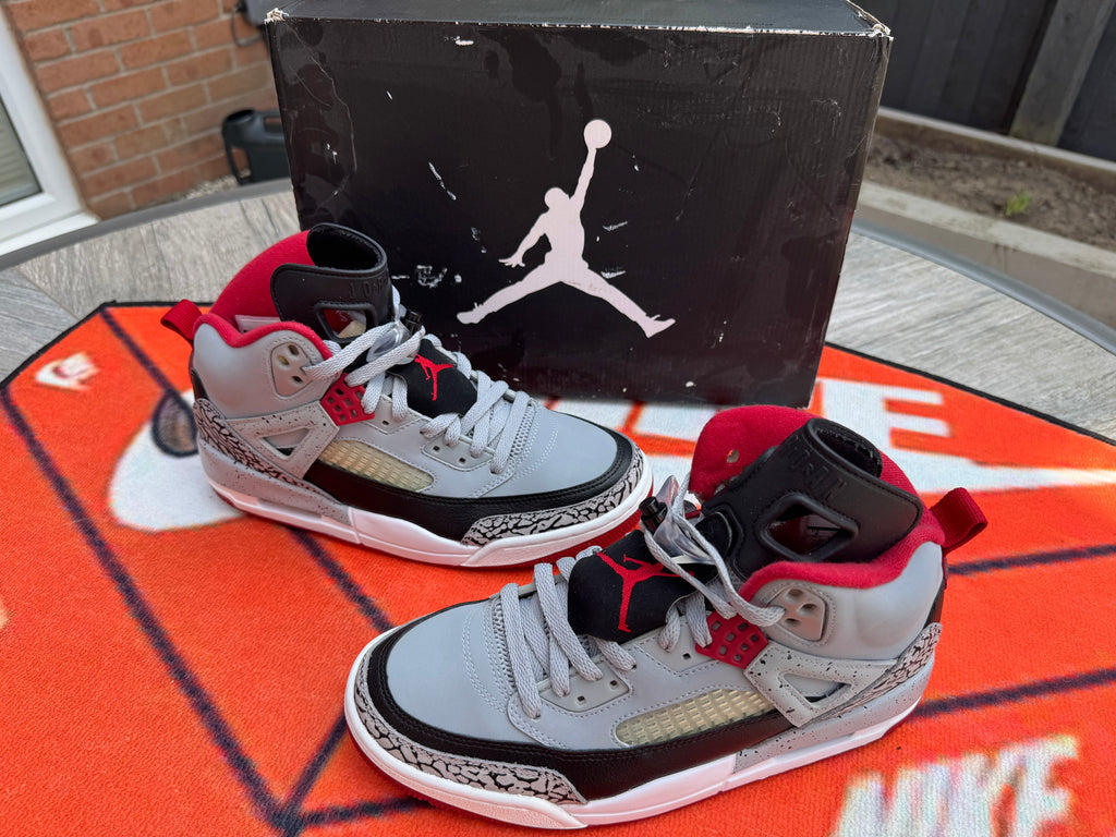 Jordan Spizike - Wolf Grey - UK 7
