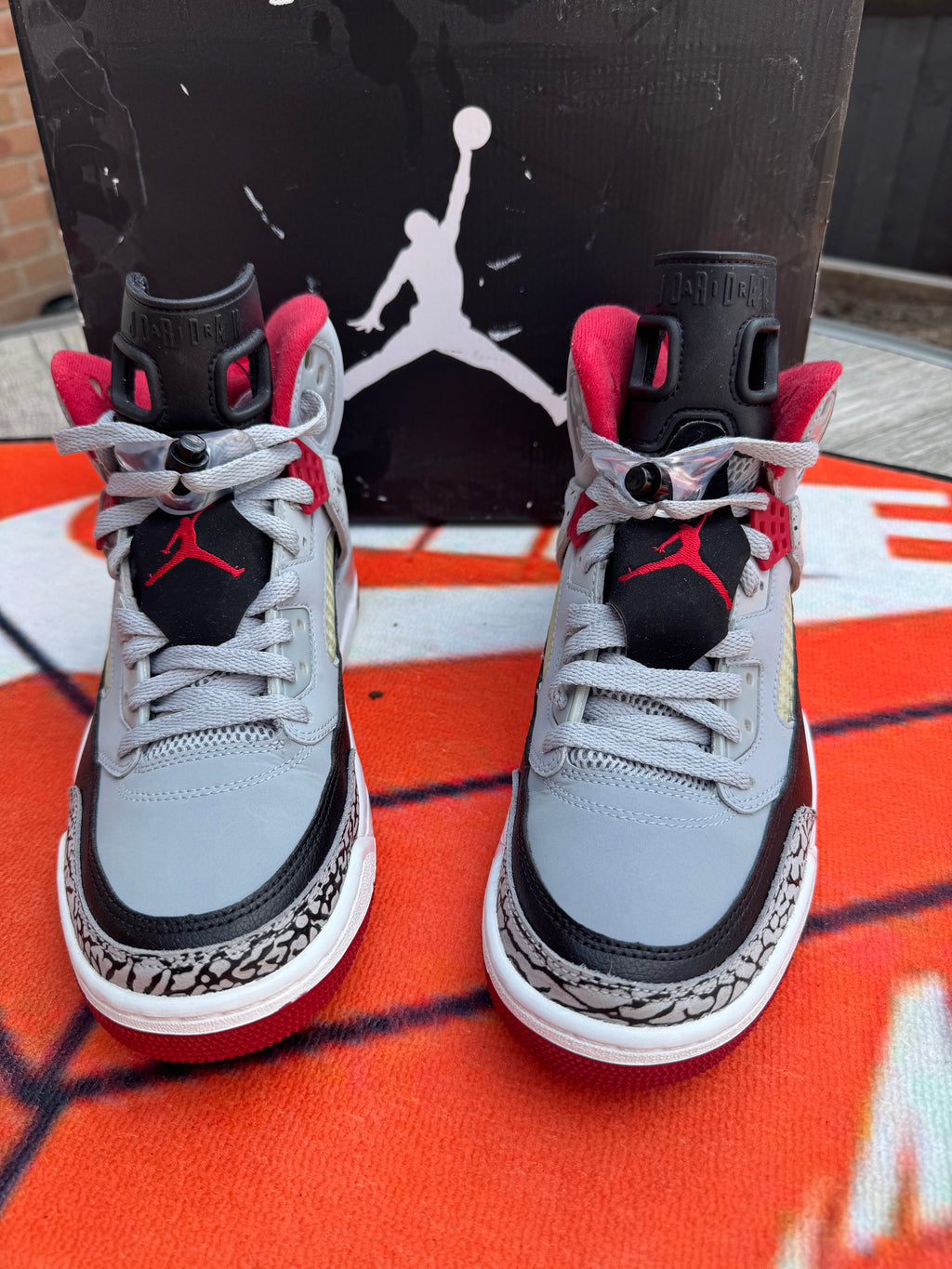 Jordan Spizike - Wolf Grey - UK 7