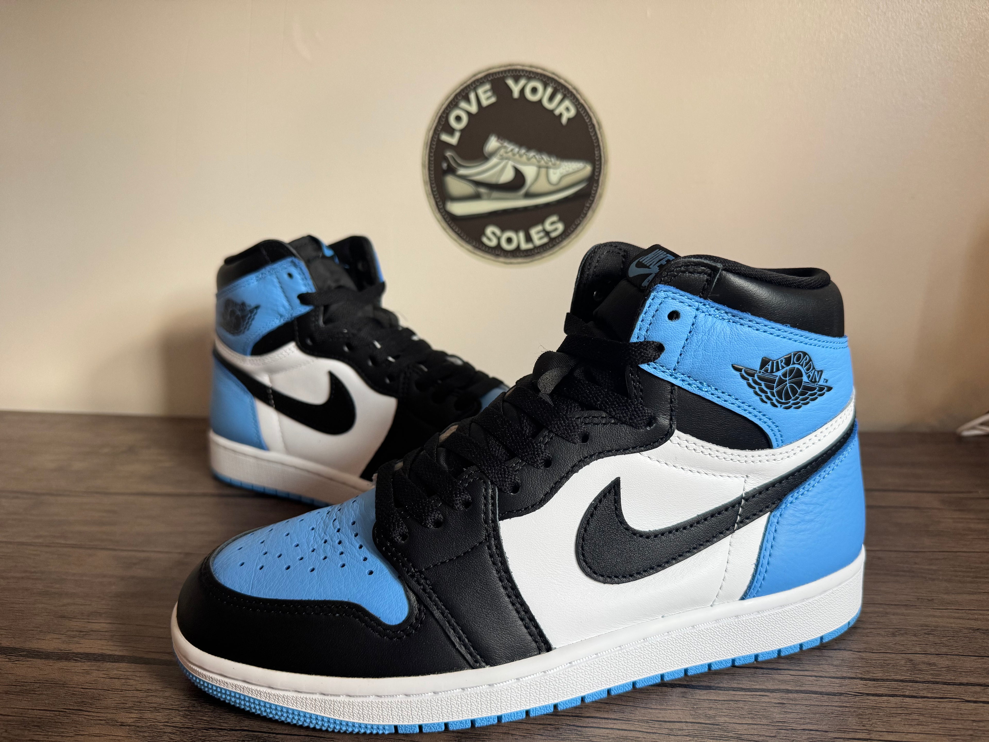 Jordan 1 High Retro - UNC Toe - UK 8