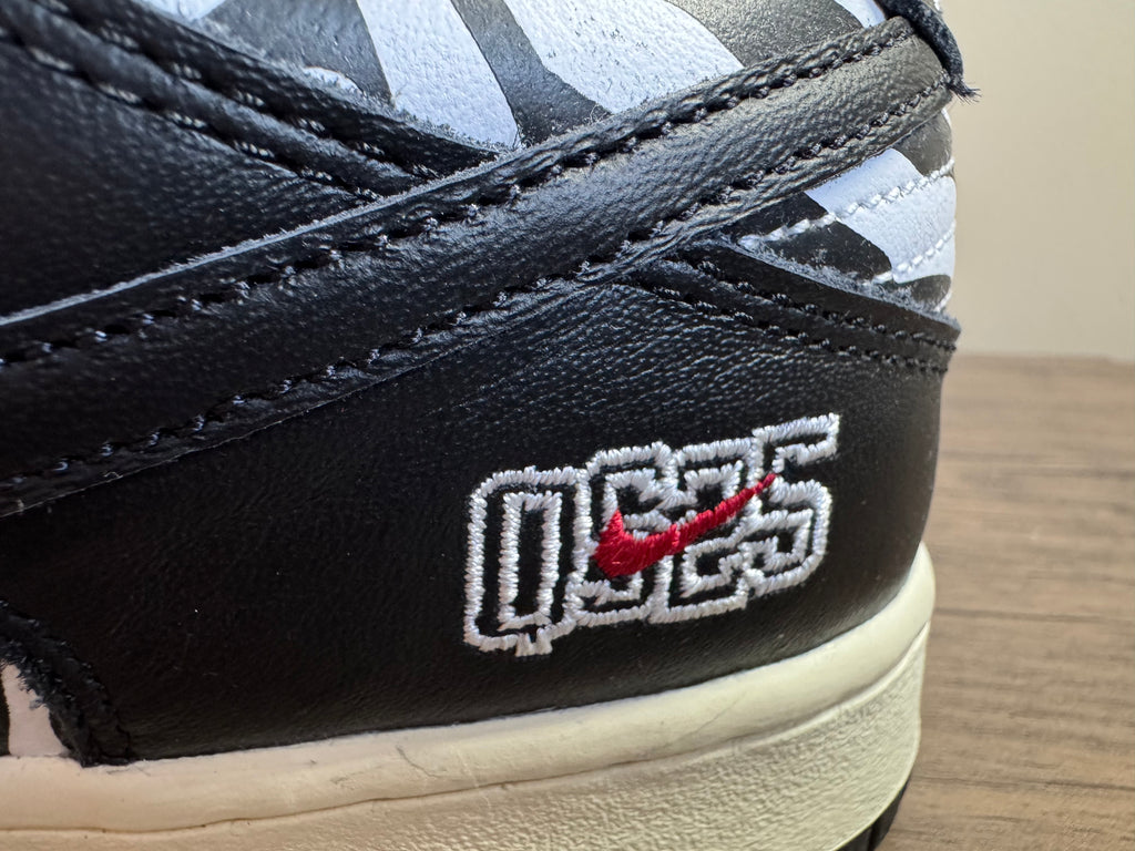 Nike Dunk Low SB x Quatersnacks Zebra - UK 8 *BNIB*