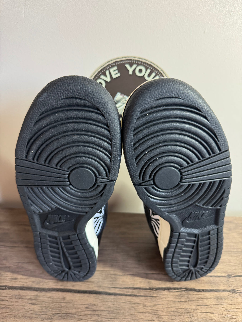 Nike Dunk Low SB x Quatersnacks Zebra - UK 8 *BNIB*