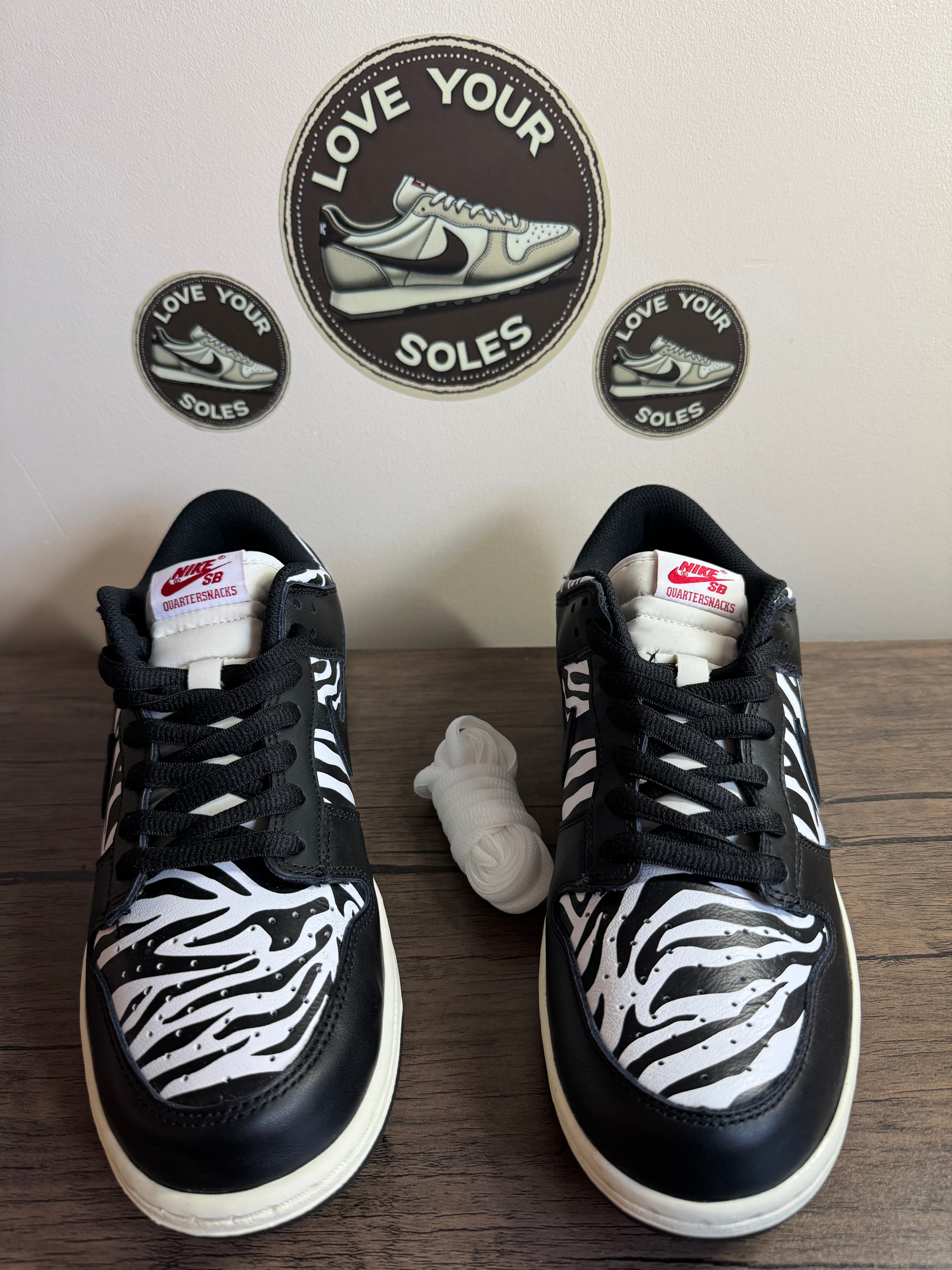 Nike Dunk Low SB x Quatersnacks Zebra - UK 8 *BNIB*