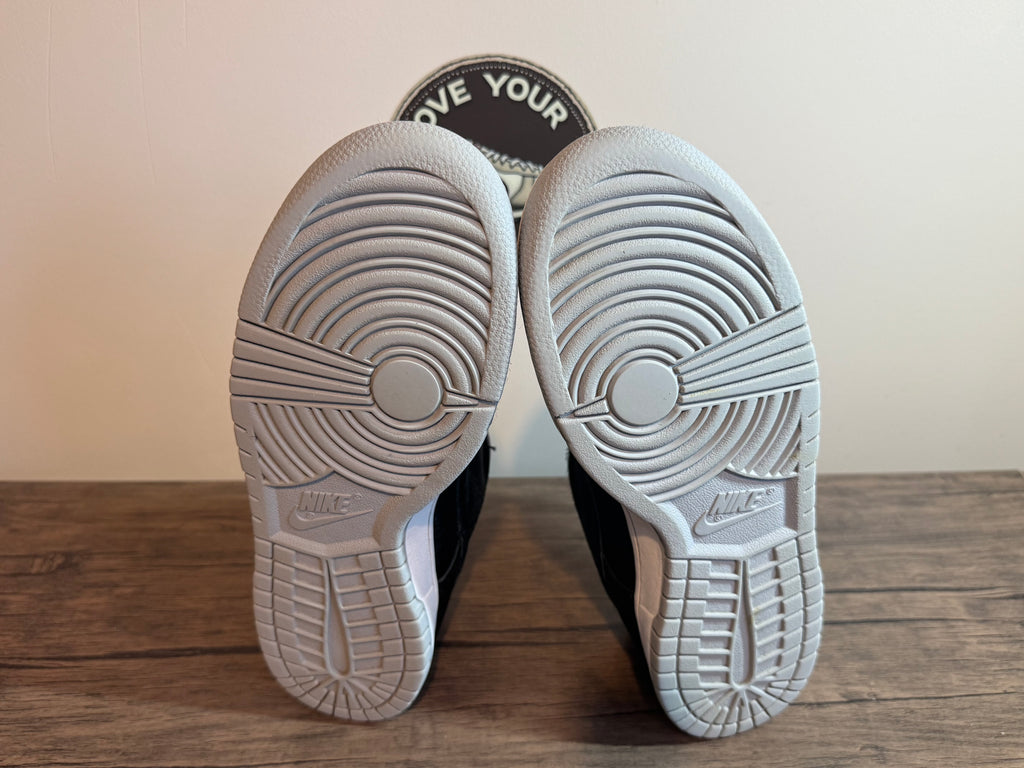 Nike Dunk Low SB - Be@rbrick - UK 9.5