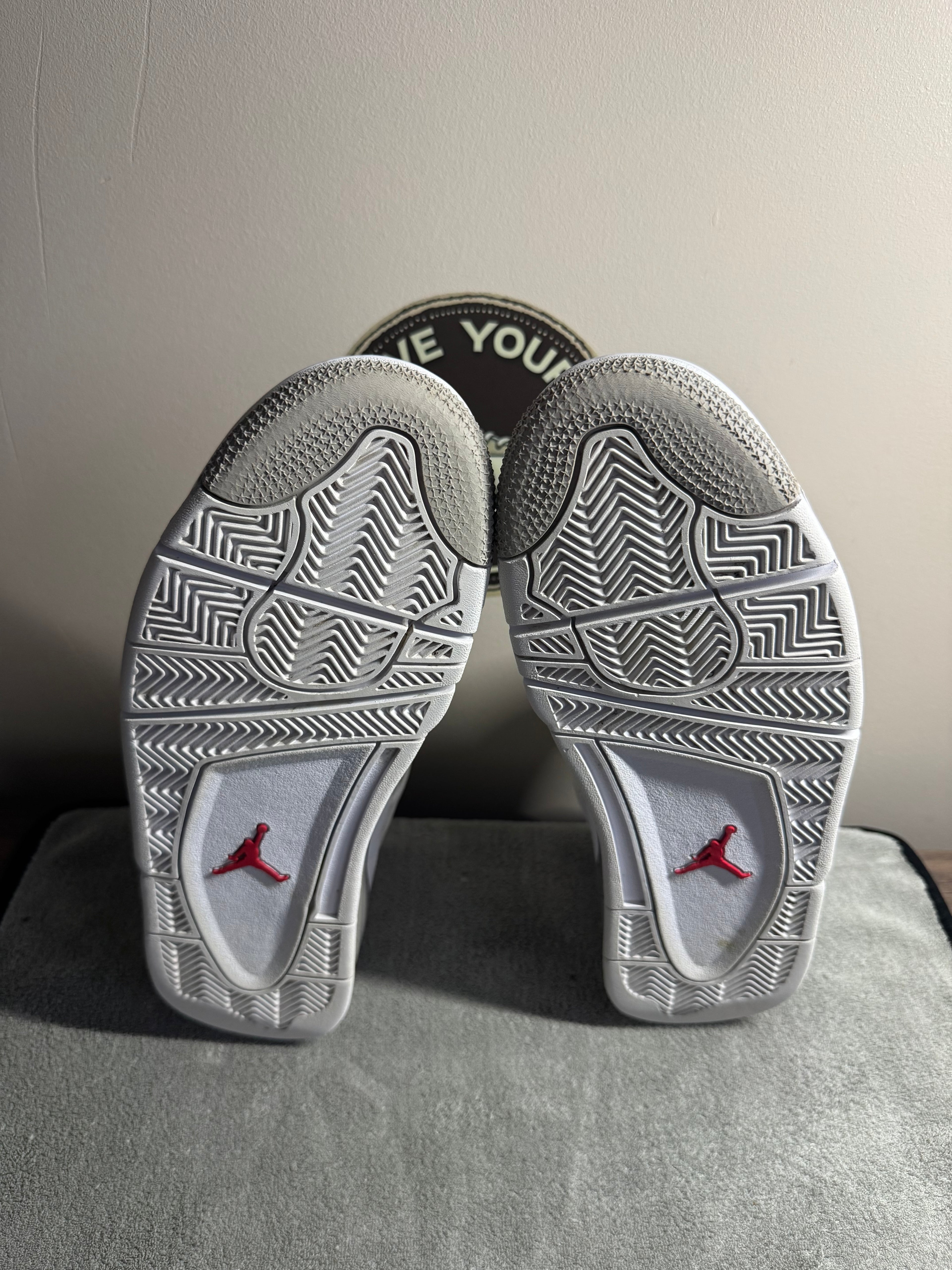 Jordan 4 - White Oreo - UK 8.5