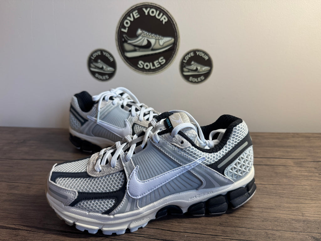 Nike Vomero 5 Supersonic - UK 5.5