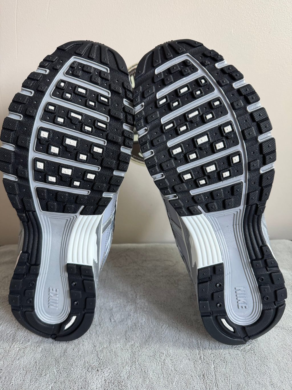 Nike P-6000 Se - Off Noir / Metallic - UK10.5 *BNIB*