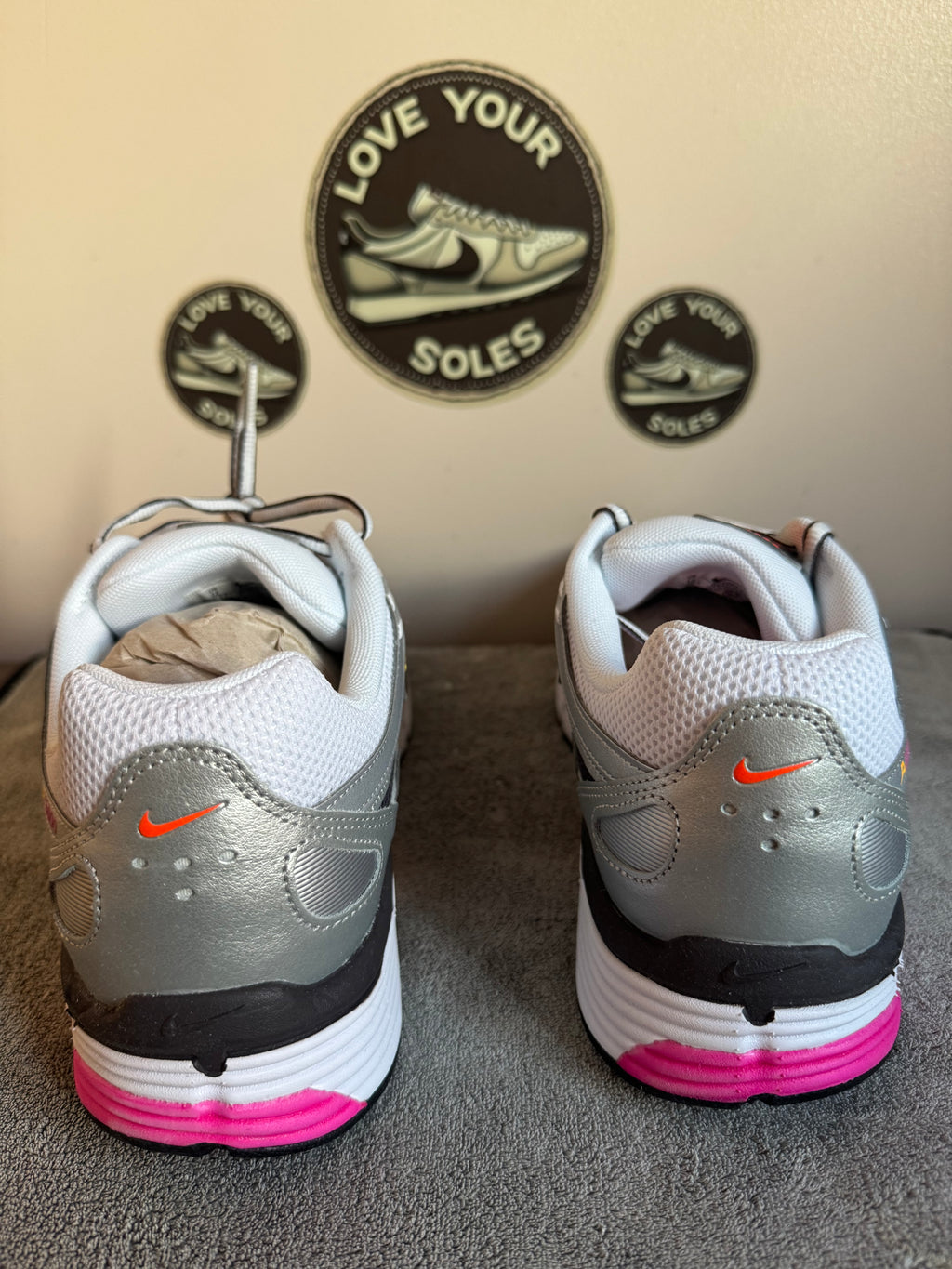 Nike P-6000 - Laser Fushcia - UK 9.5 *BNIB*