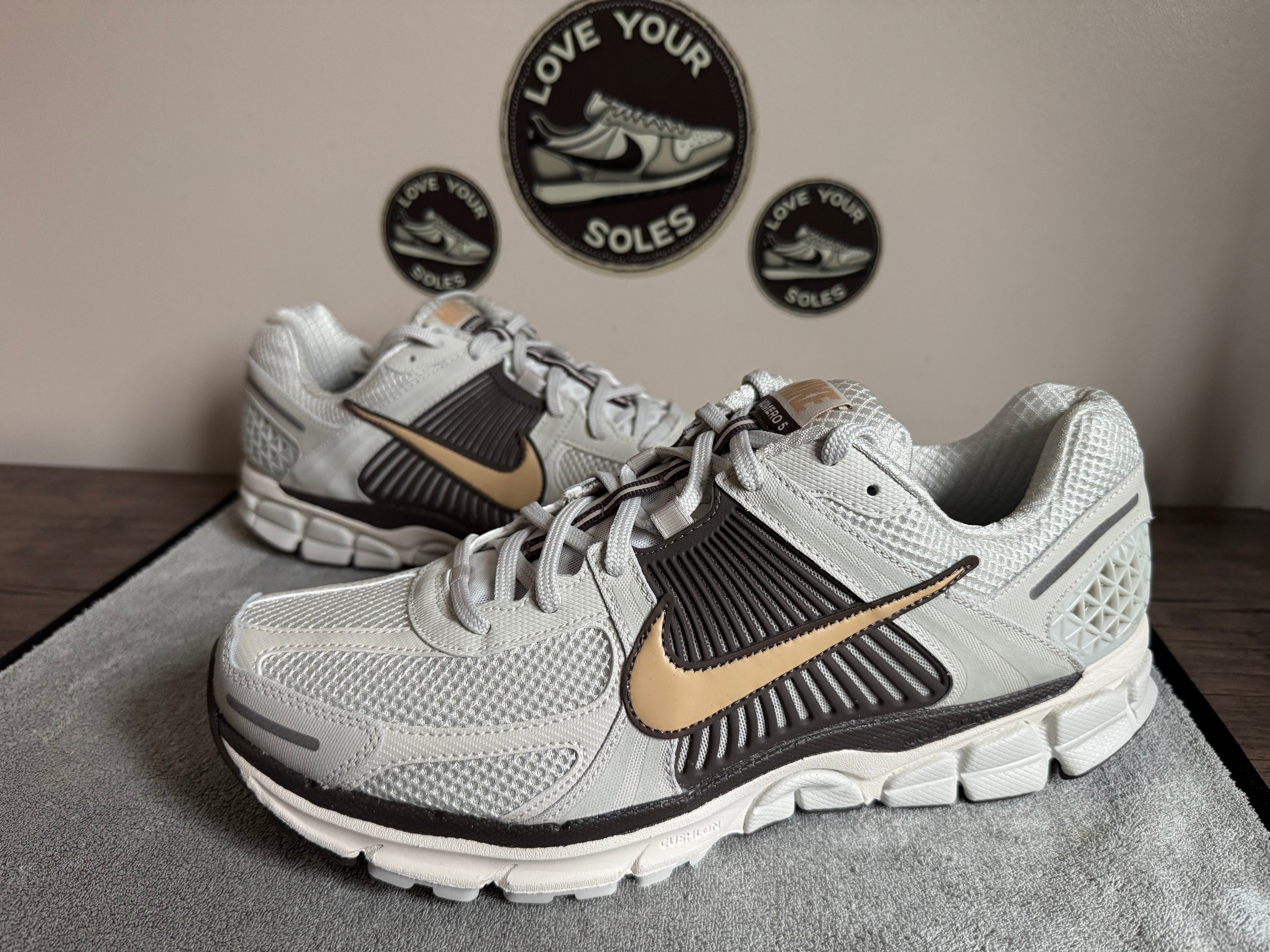 Nike Vomero 5 - Lightbone/Ironstone - UK 10.5 *BNIB*