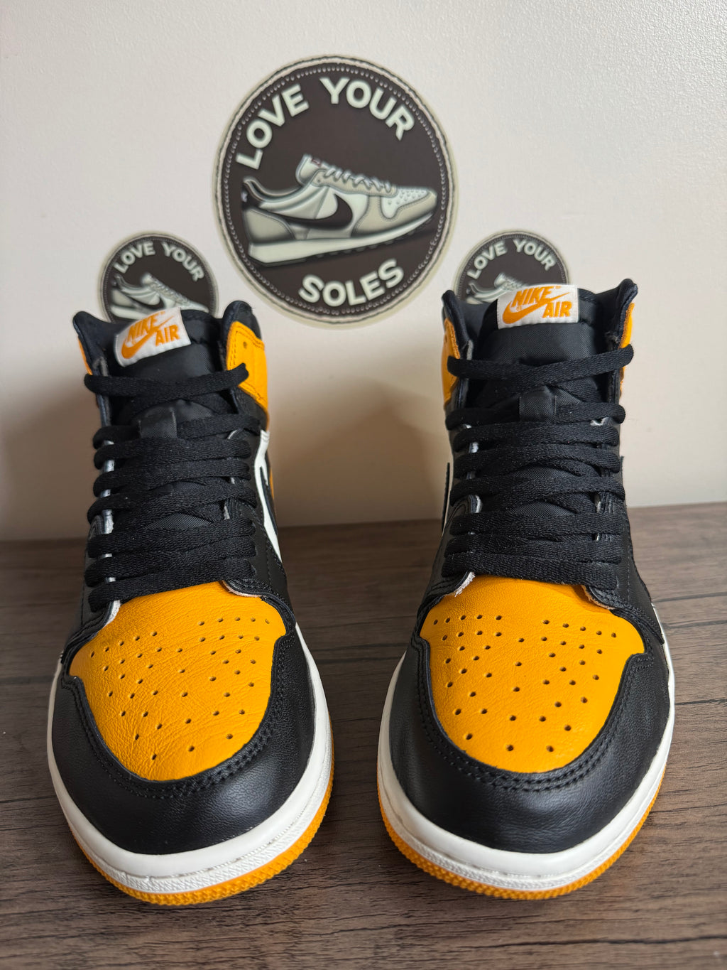 Jordan 1 High Retro - Taxi - UK 8.5