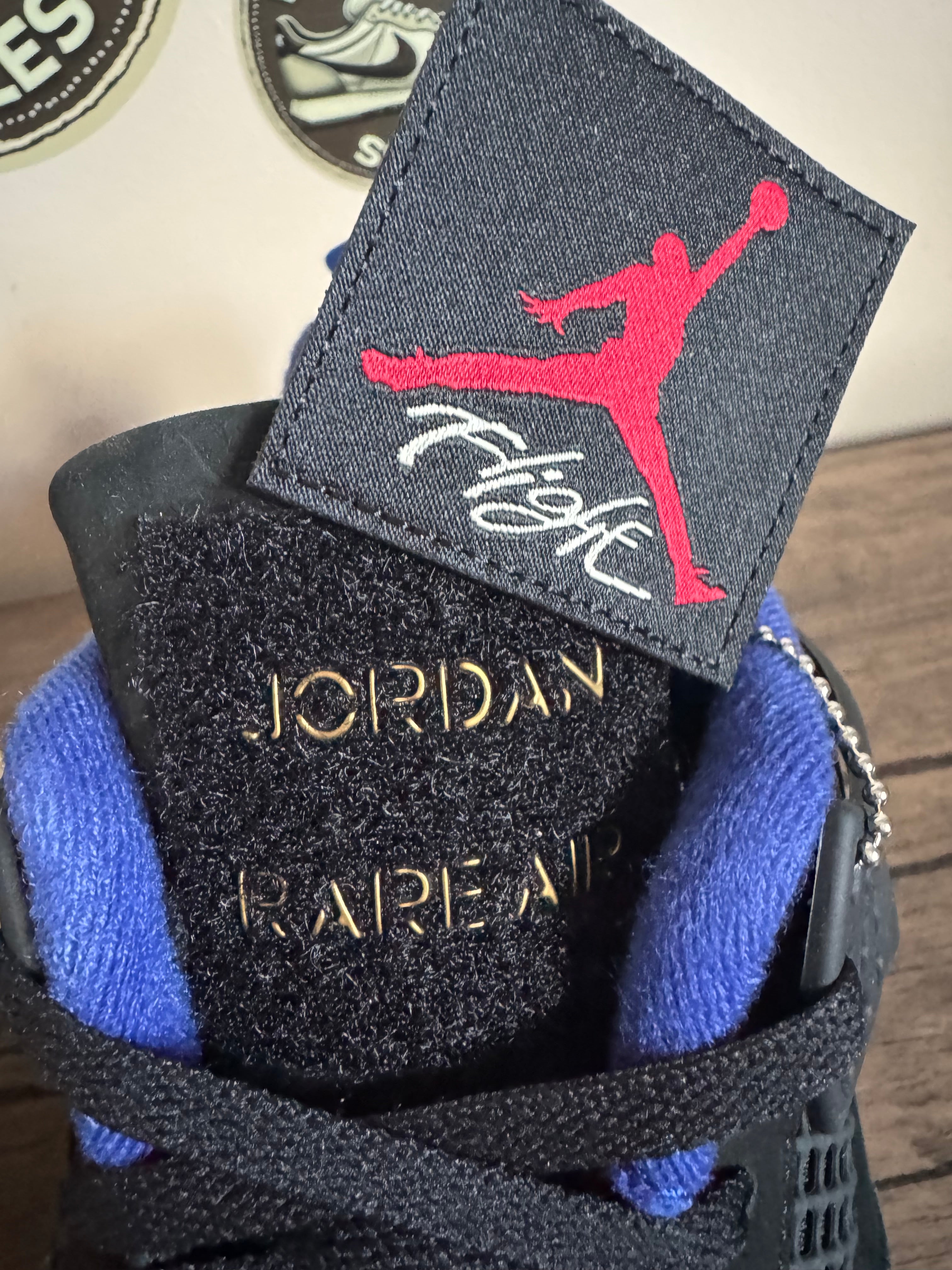 Jordan 4 Retro - Rare Air (Gold Lettering) - UK 9