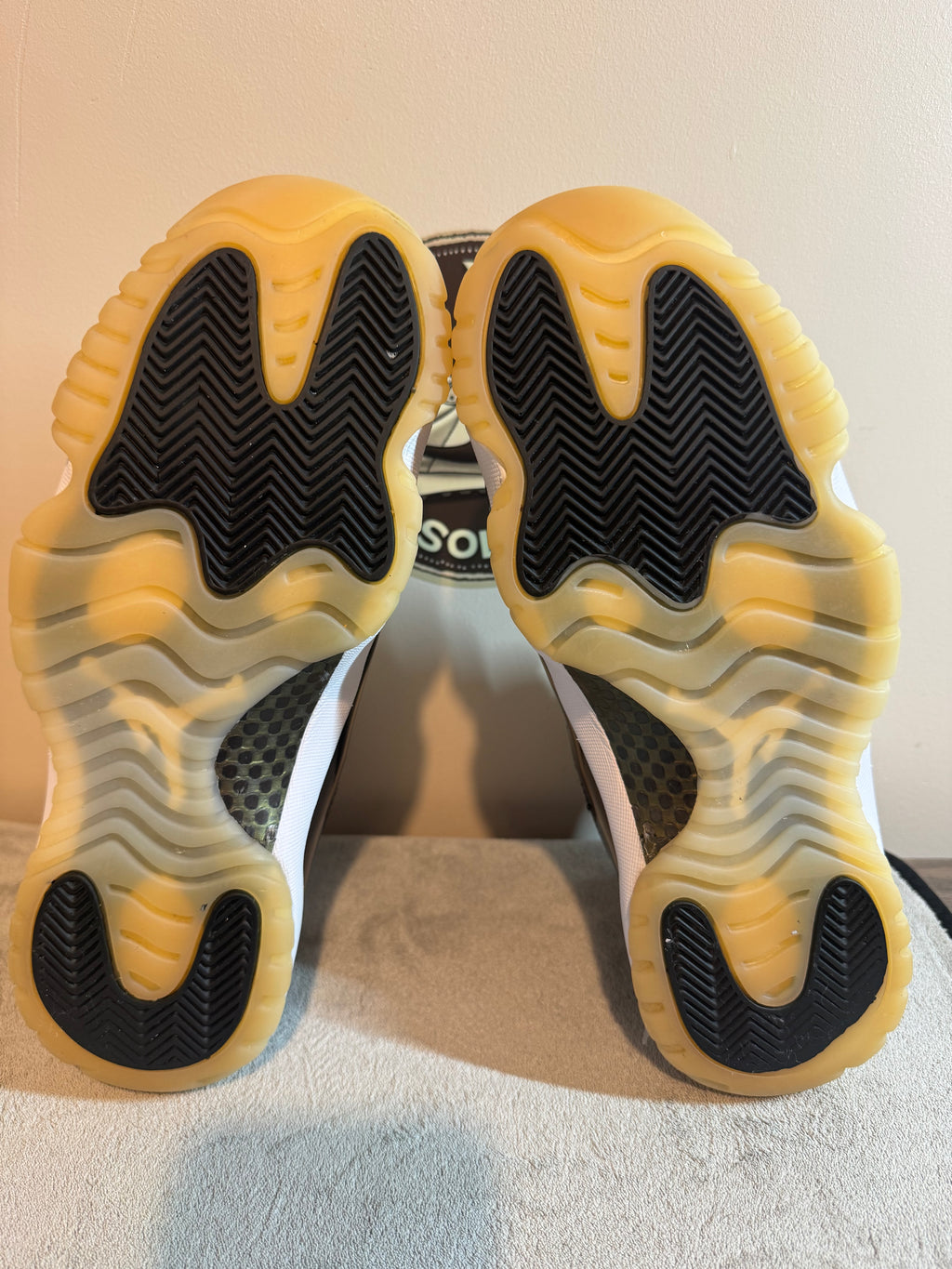 Jordan 11 Retro - DMP Gratitude - UK 8