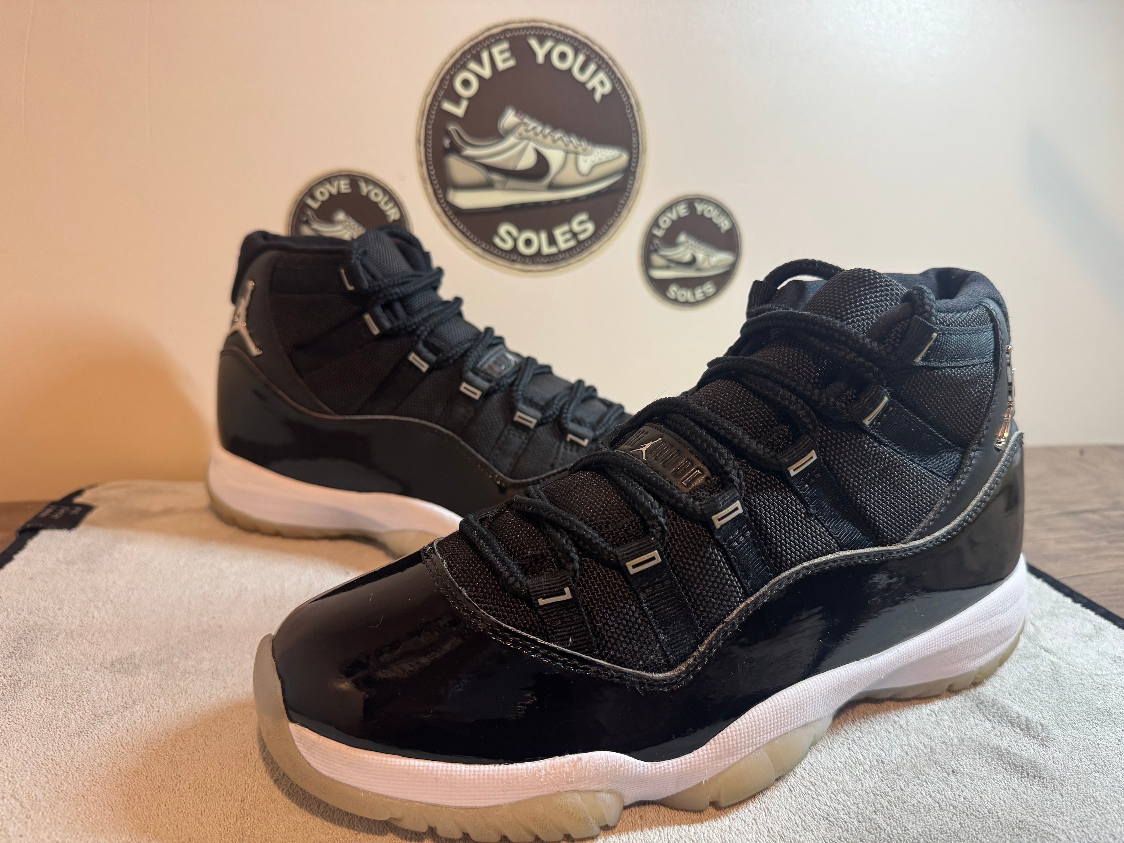 Jordan 11 Retro - Jubilee - UK 8
