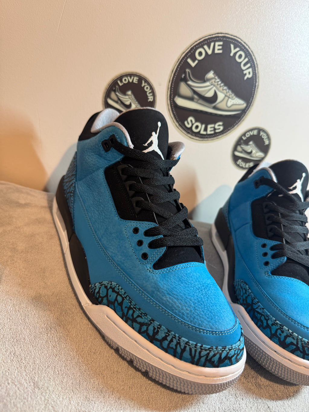 Jordan 3 Retro - Powder Blue - UK 8.5