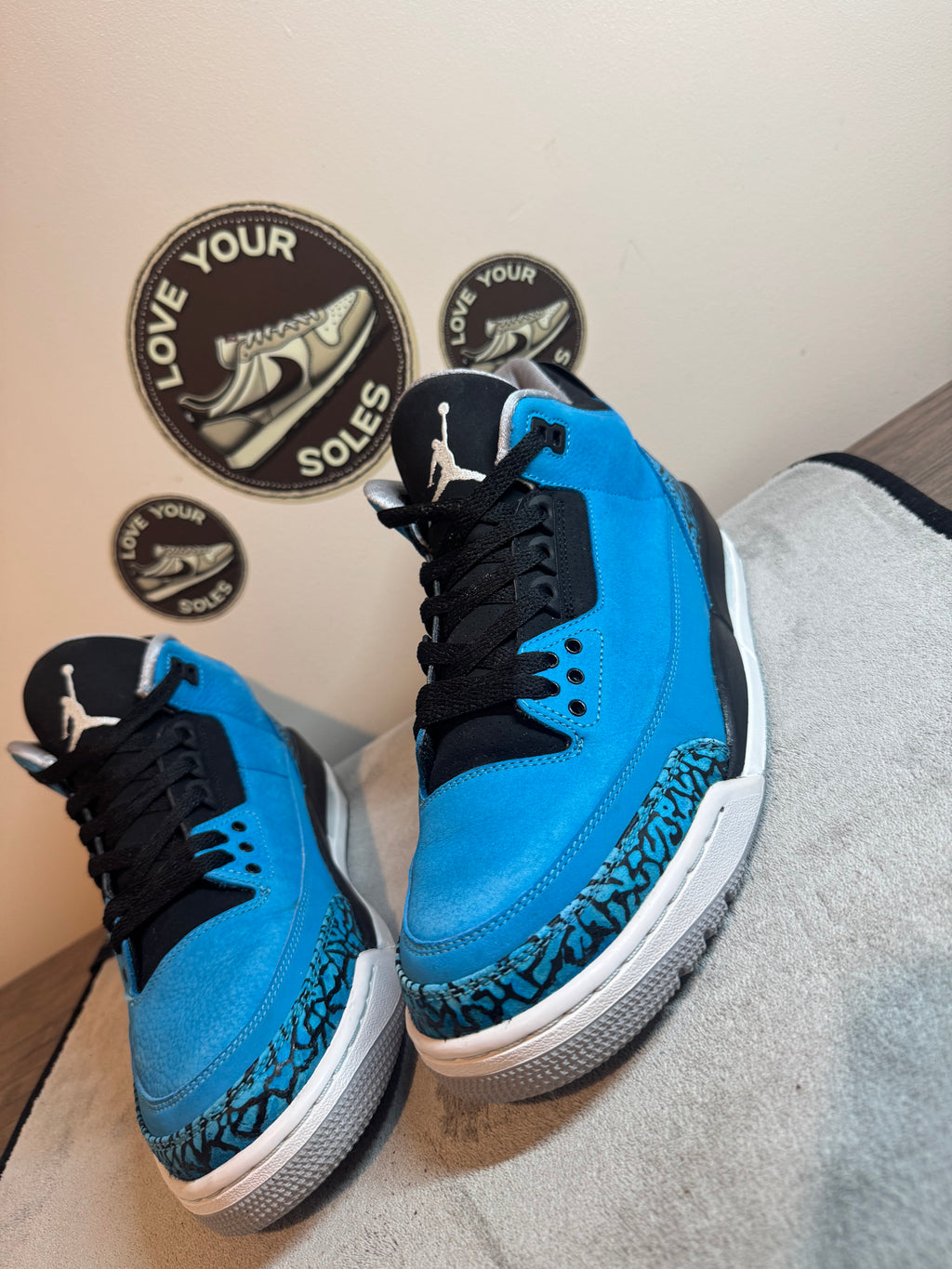 Jordan 3 Retro - Powder Blue - UK 8.5