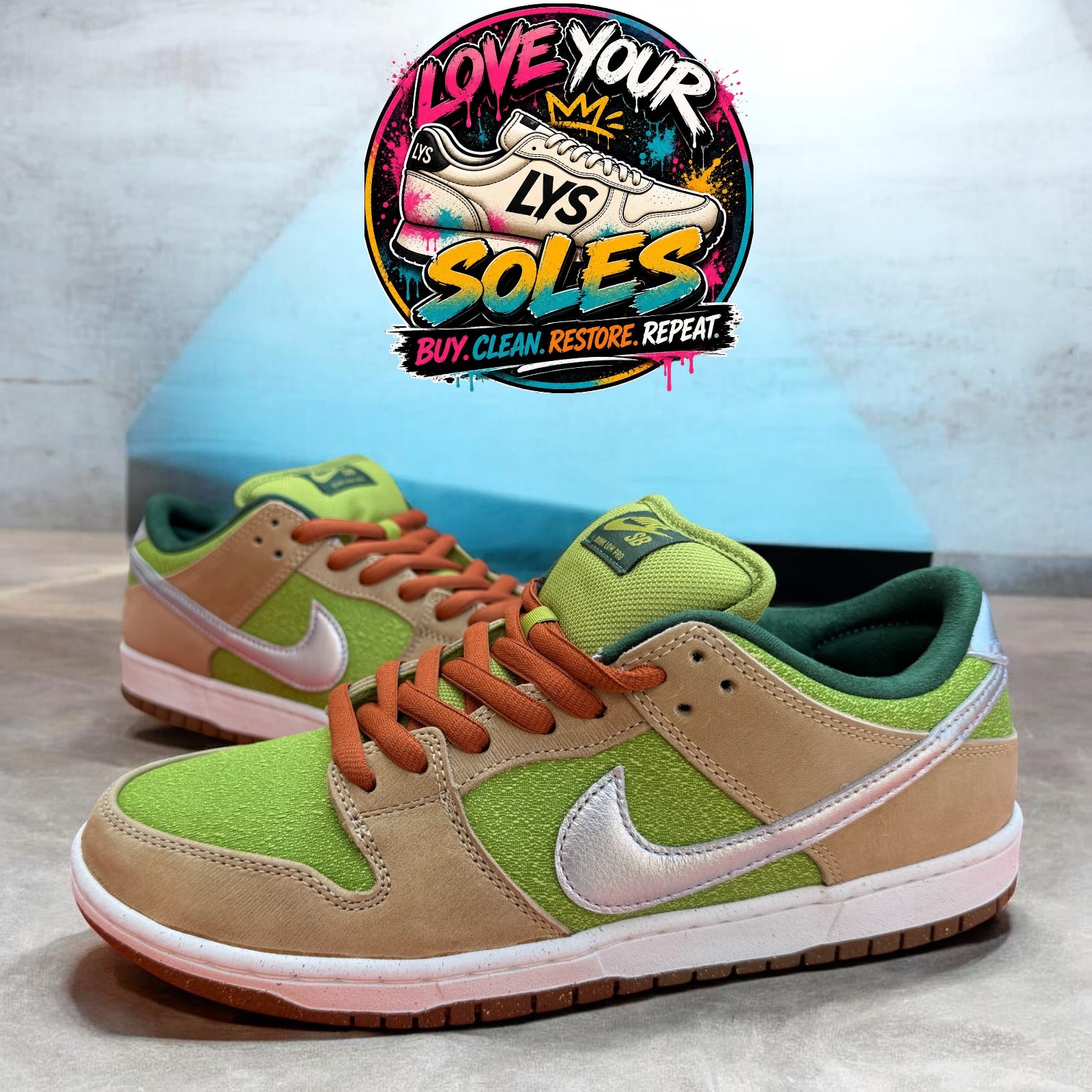 Nike Dunk Low - Escargot - UK 9.5 - *BNIB*